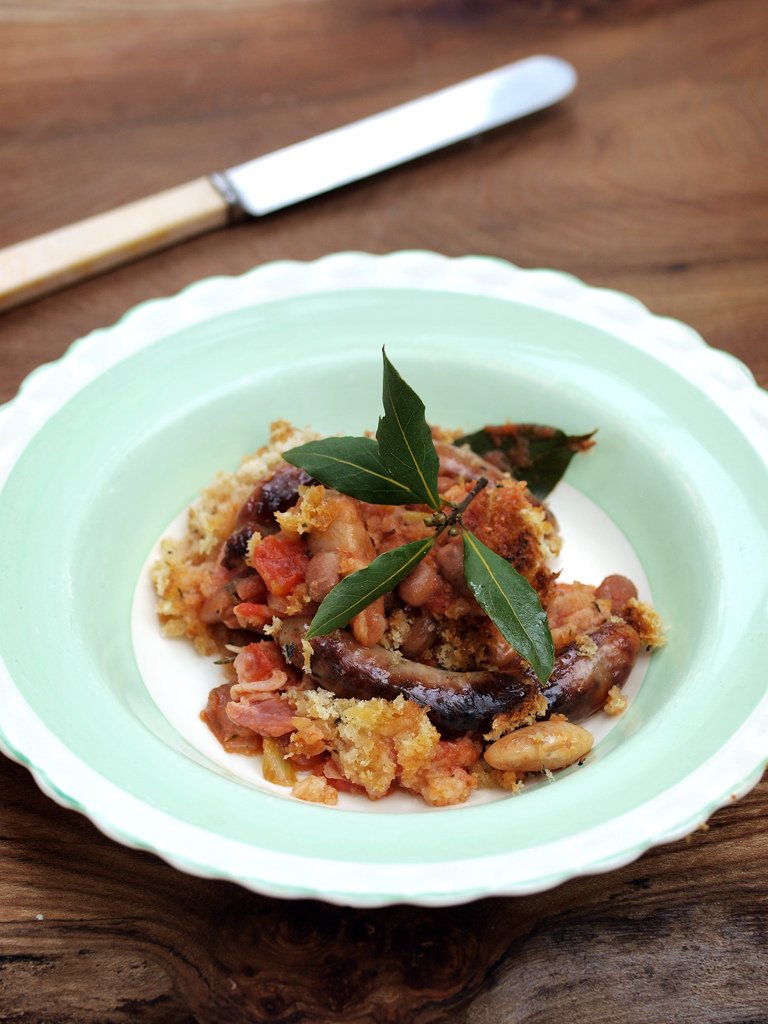 Representative photograph of Cassoulet with Sausage.